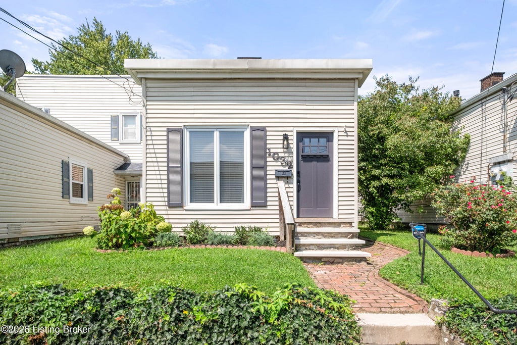 Photo of 1032 Logan St, Louisville, KY 40204 (MLS # 1731397)