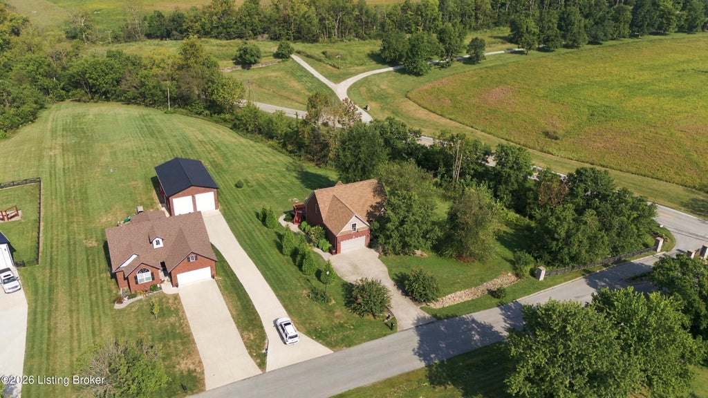 Photo of 34 River Heights Blvd, Taylorsville, KY 40071 (MLS # 1730335)
