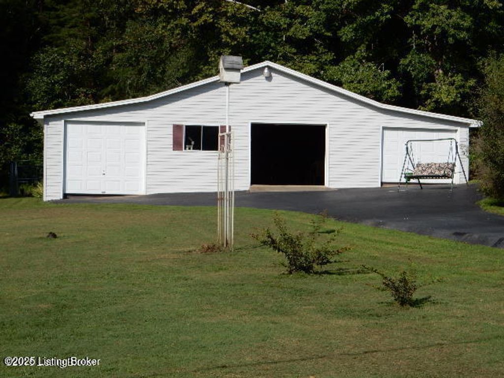 Photo of 1746 Wilson Creek Road Rd, Lebanon Junction, KY 40150 (MLS # 1704292)