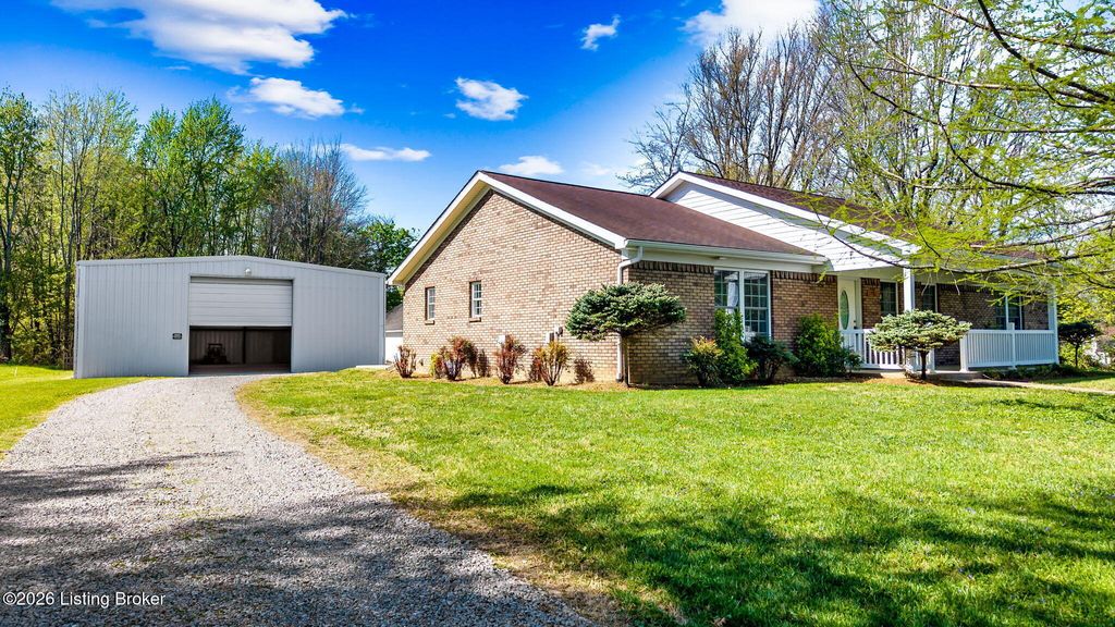 Photo of 8802 Ferndale Rd, Louisville, KY 40291 (MLS # 1714096)