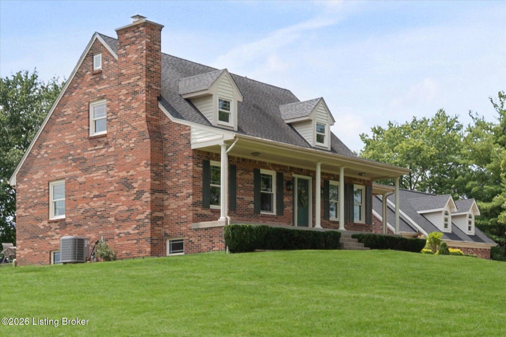 Photo of 801 Hannah Rd, Shelbyville, KY 40065 (MLS # 1729663)