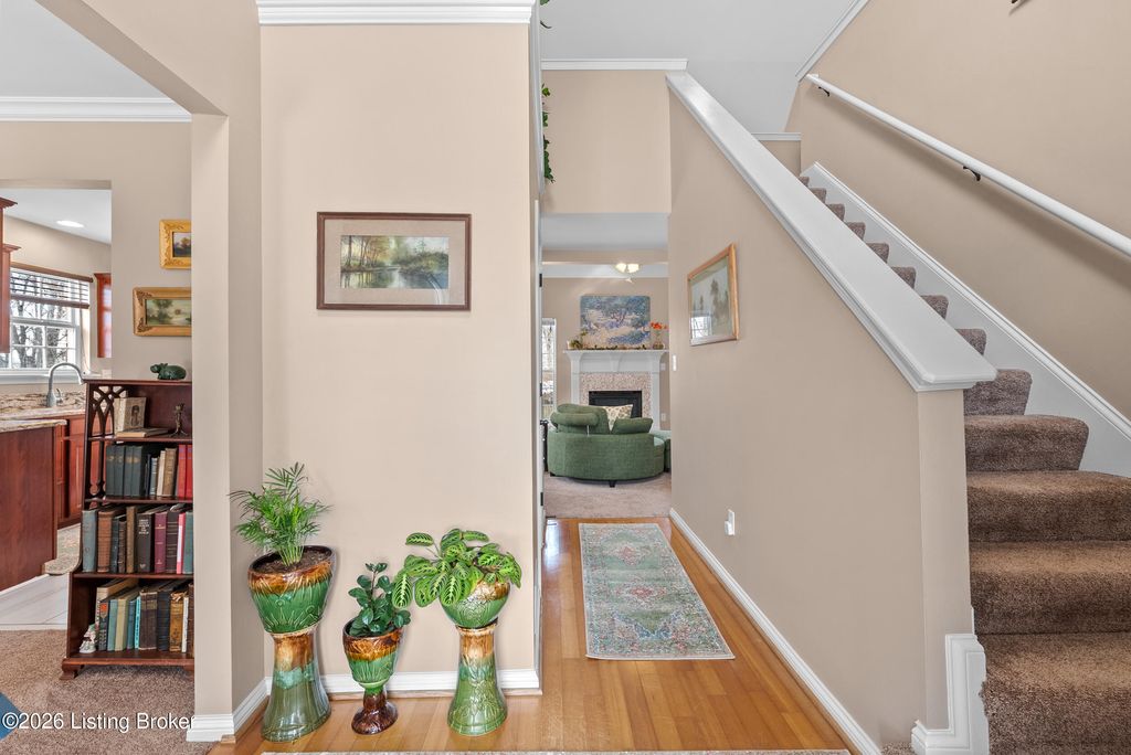 Photo of 7103 Welchire Falls Dr, Louisville, KY 40228 (MLS # 1708479)