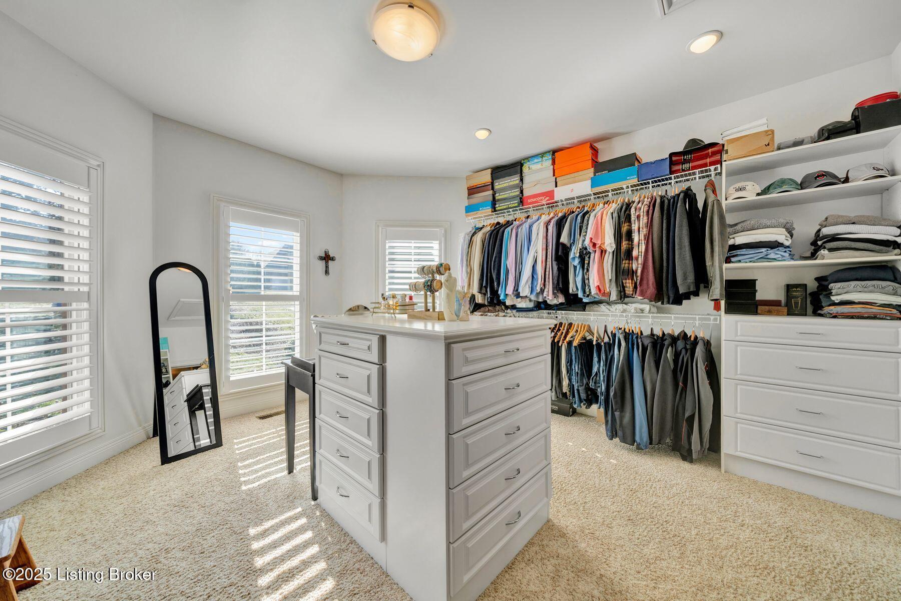 7507 Creekton Dr, Louisville, Kentucky image 25