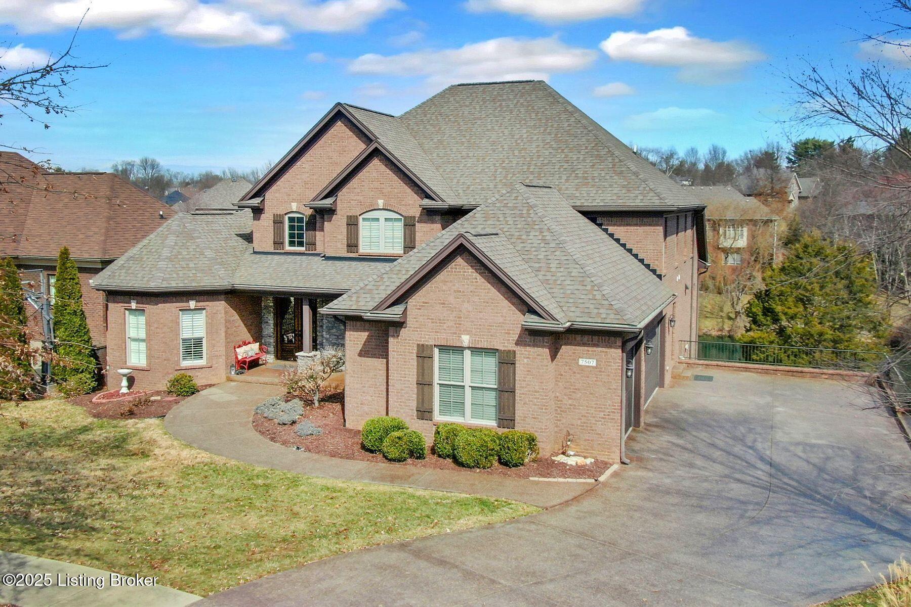7507 Creekton Dr, Louisville, Kentucky image 4