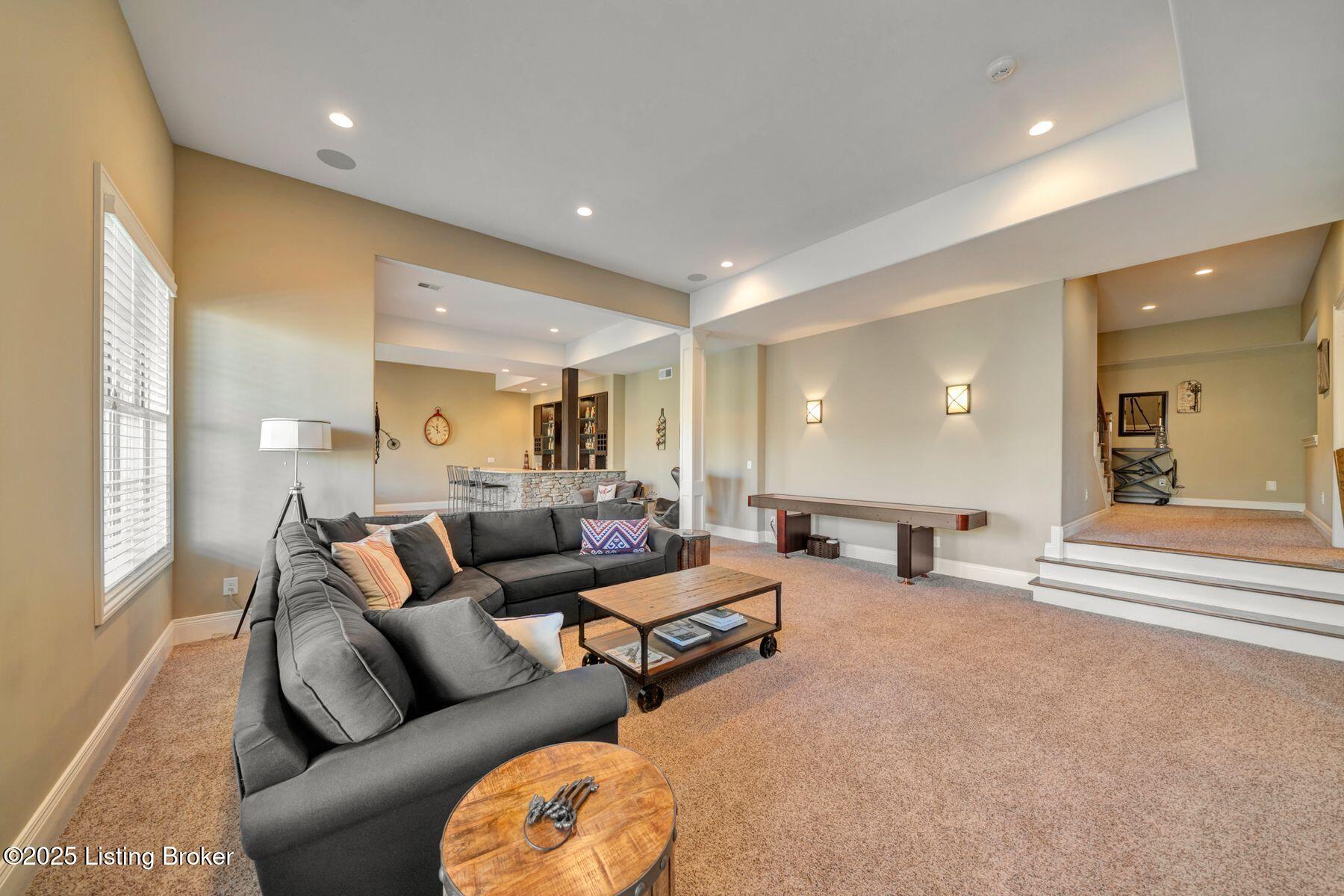 7507 Creekton Dr, Louisville, Kentucky image 38