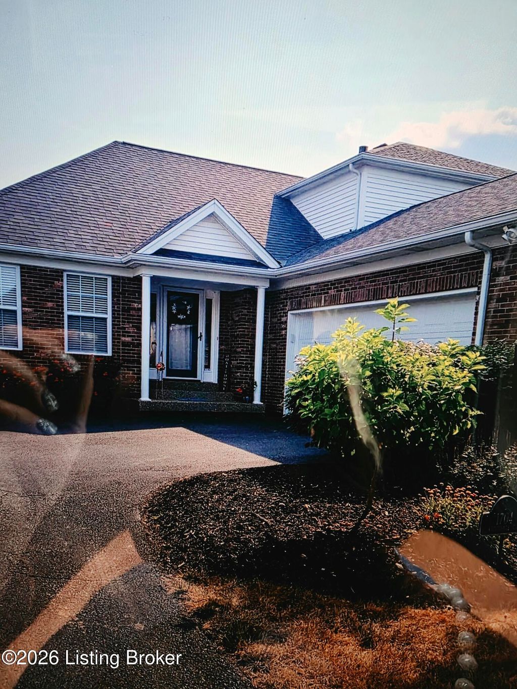 Photo of 1704 Anchorage Ct, Prospect, KY 40059 (MLS # 1722409)