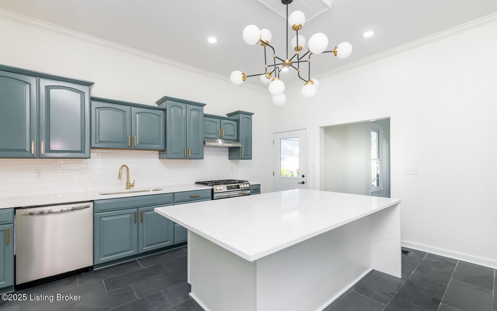 Photo of 245 Pope St, Louisville, KY 40206 (MLS # 1712062)