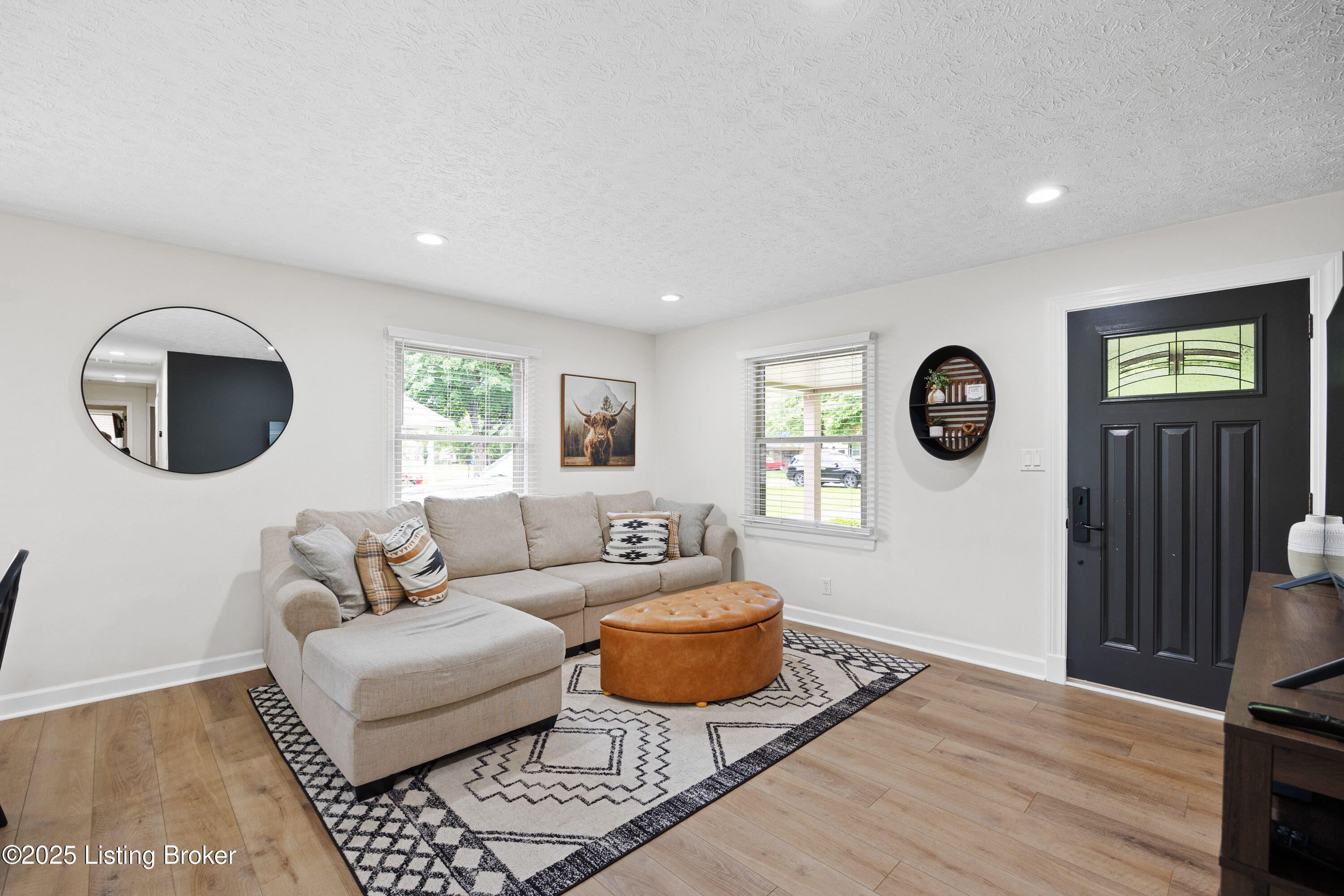 6507 South Dr, Louisville, Pennsylvania image 3