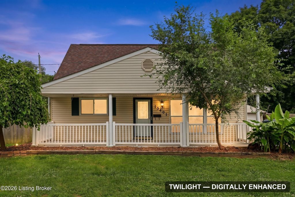 Photo of 13401 Kinross Blvd, Louisville, KY 40272 (MLS # 1721194)