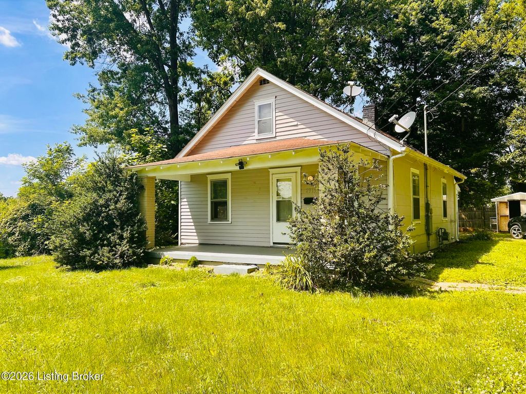 Photo of 2315 Upper Hunters Trace, Louisville, KY 40216 (MLS # 1719300)