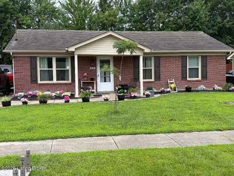 Homes For Sale - 439 Big Oaks Dr<br/> Louisville, KY 40229