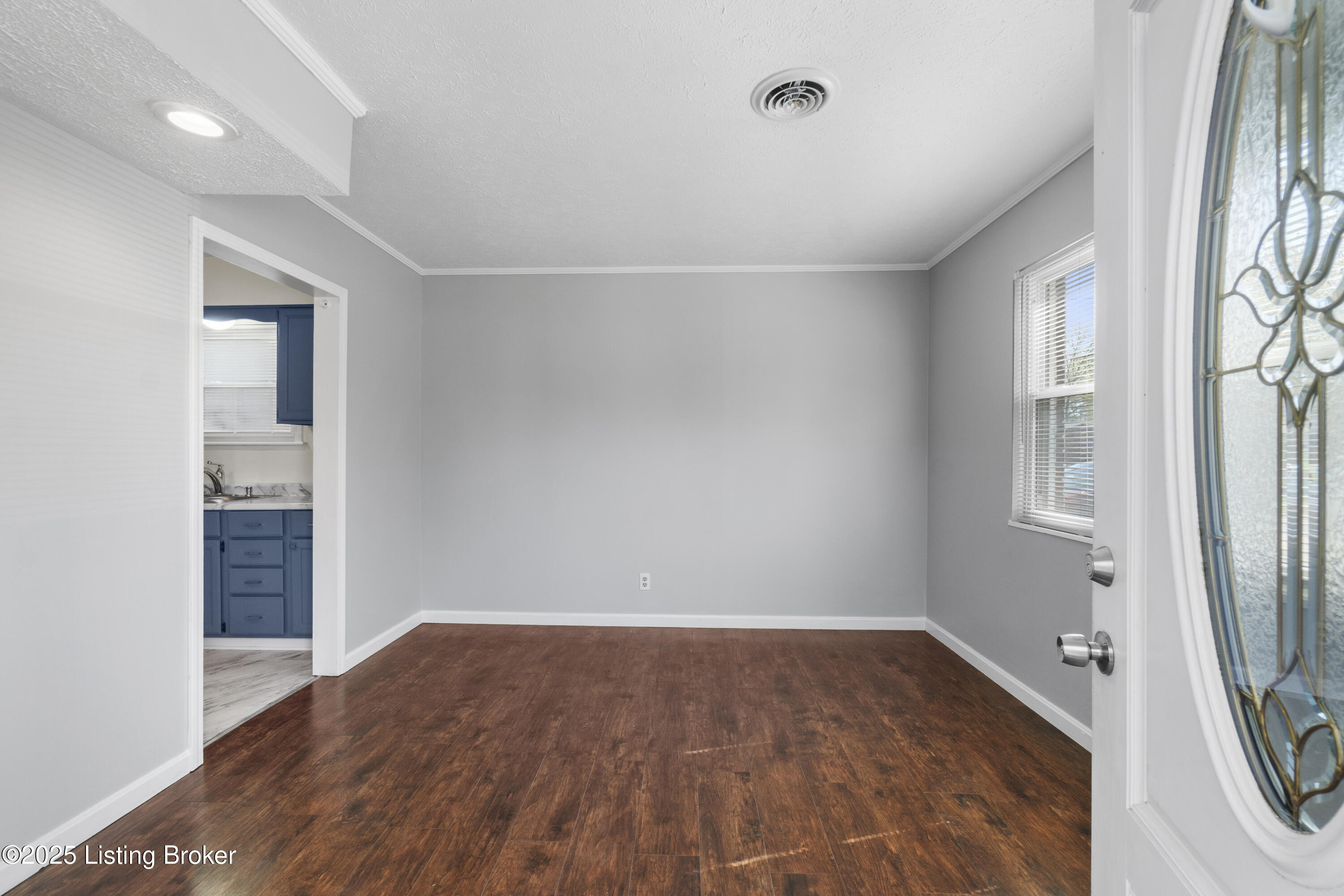 727 Iroquois Ave, Louisville, Pennsylvania image 2