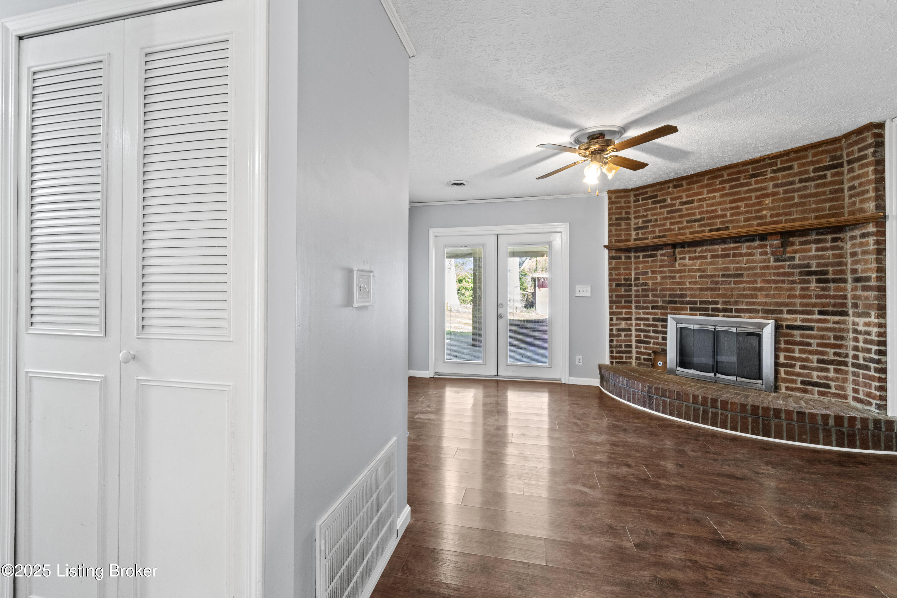 727 Iroquois Ave, Louisville, Pennsylvania image 9