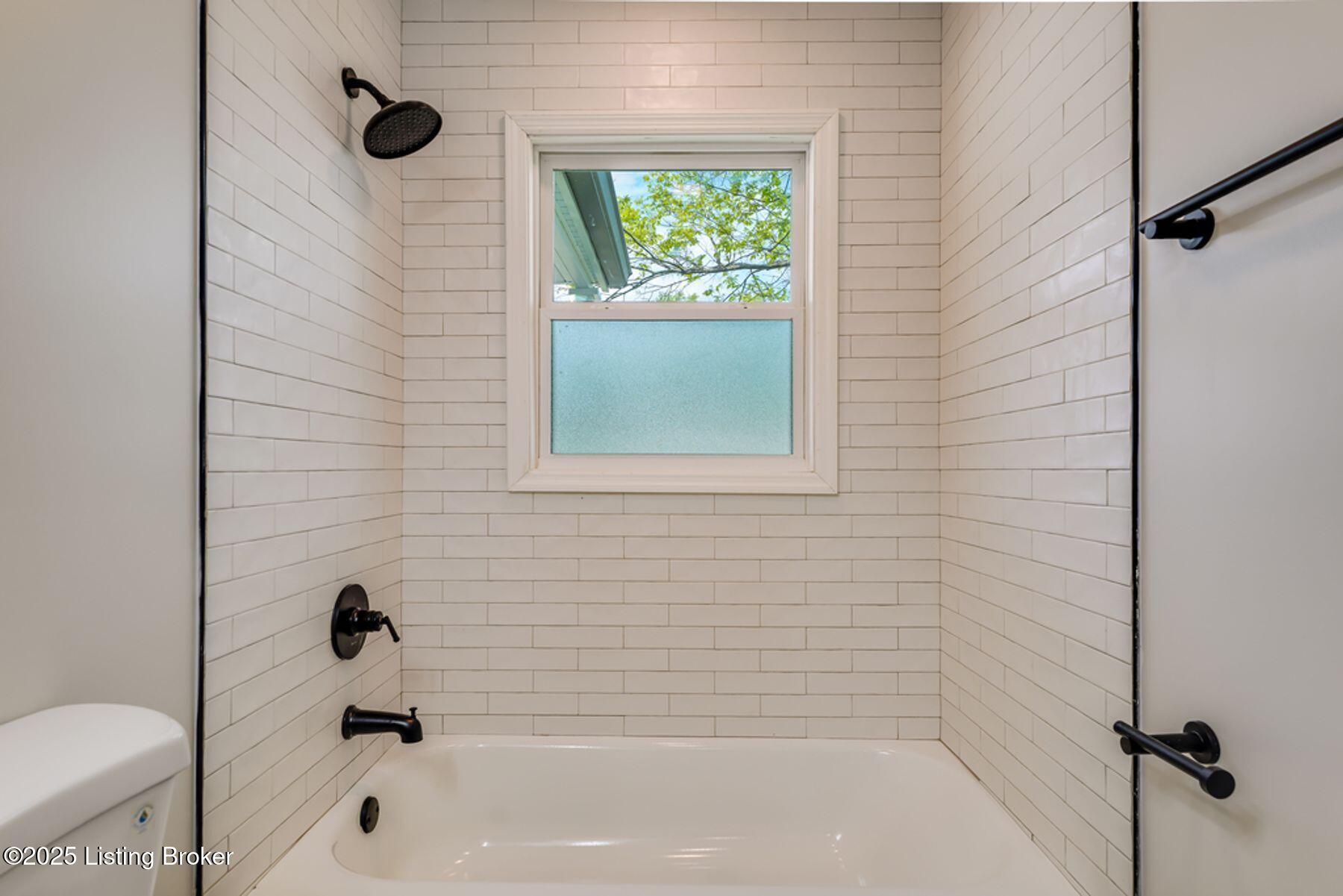 6609 Kenmore Ave, Louisville, Pennsylvania image 19