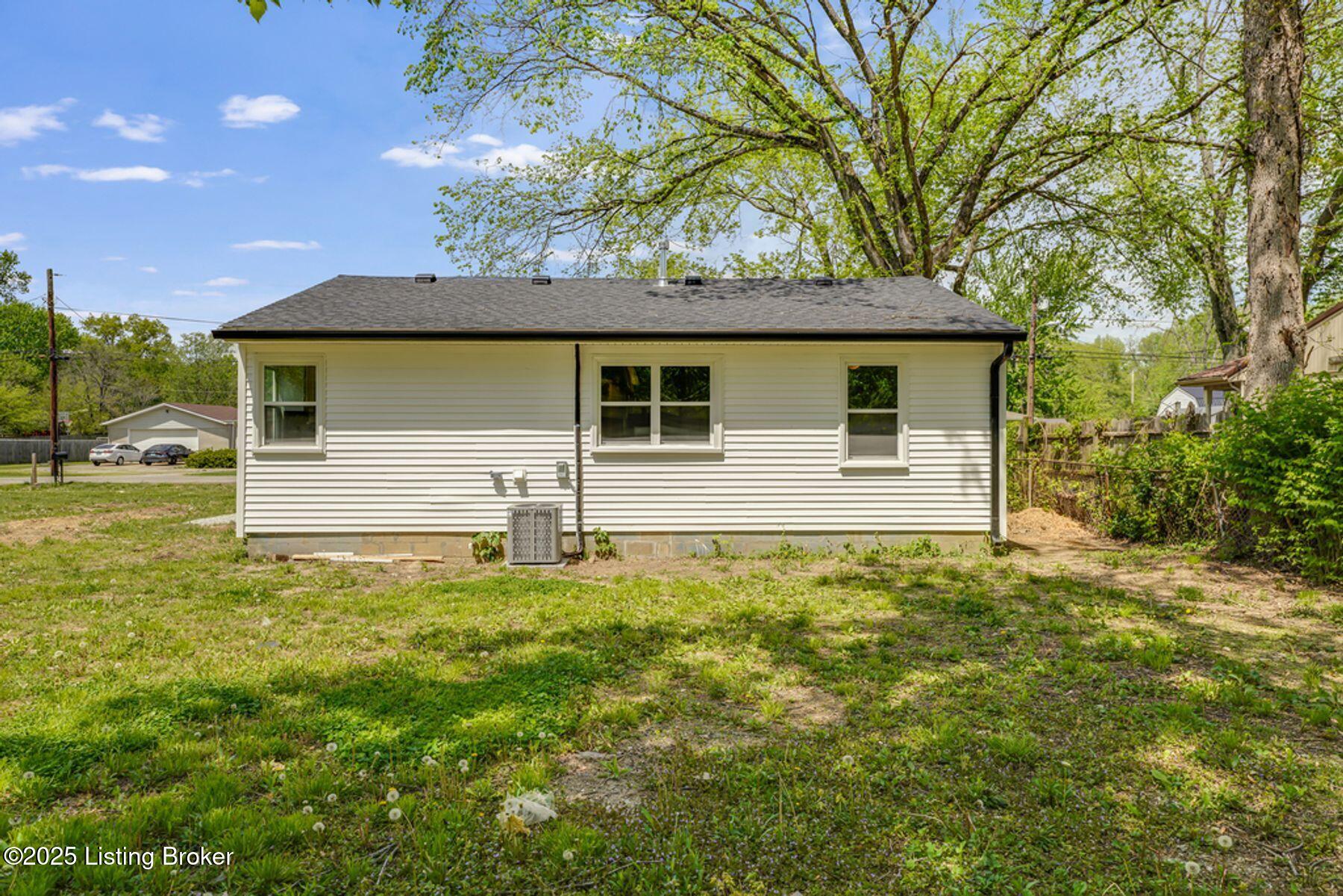 6609 Kenmore Ave, Louisville, Pennsylvania image 25