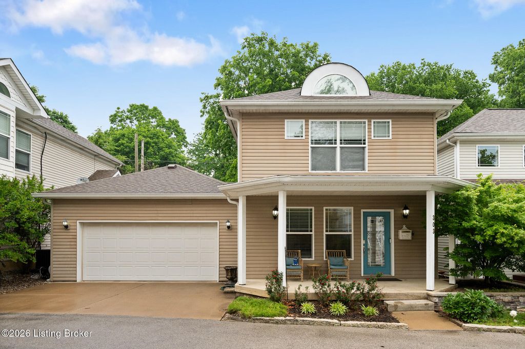 Photo of 303 Cliffwood Hill Way, Louisville, KY 40206 (MLS # 1716769)
