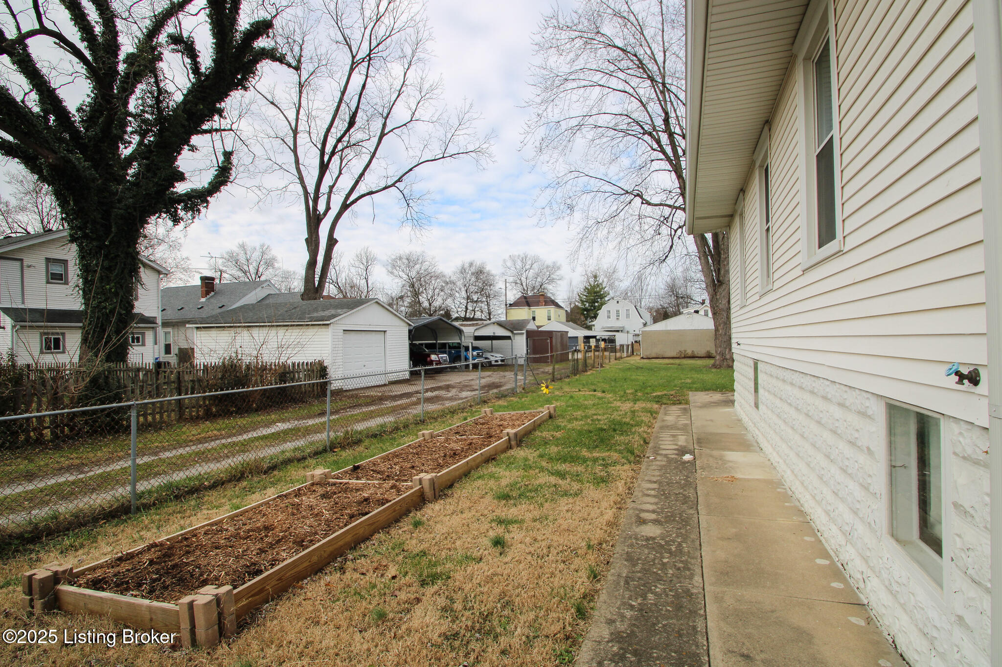 4644 S 1st St, Louisville, Kentucky image 31