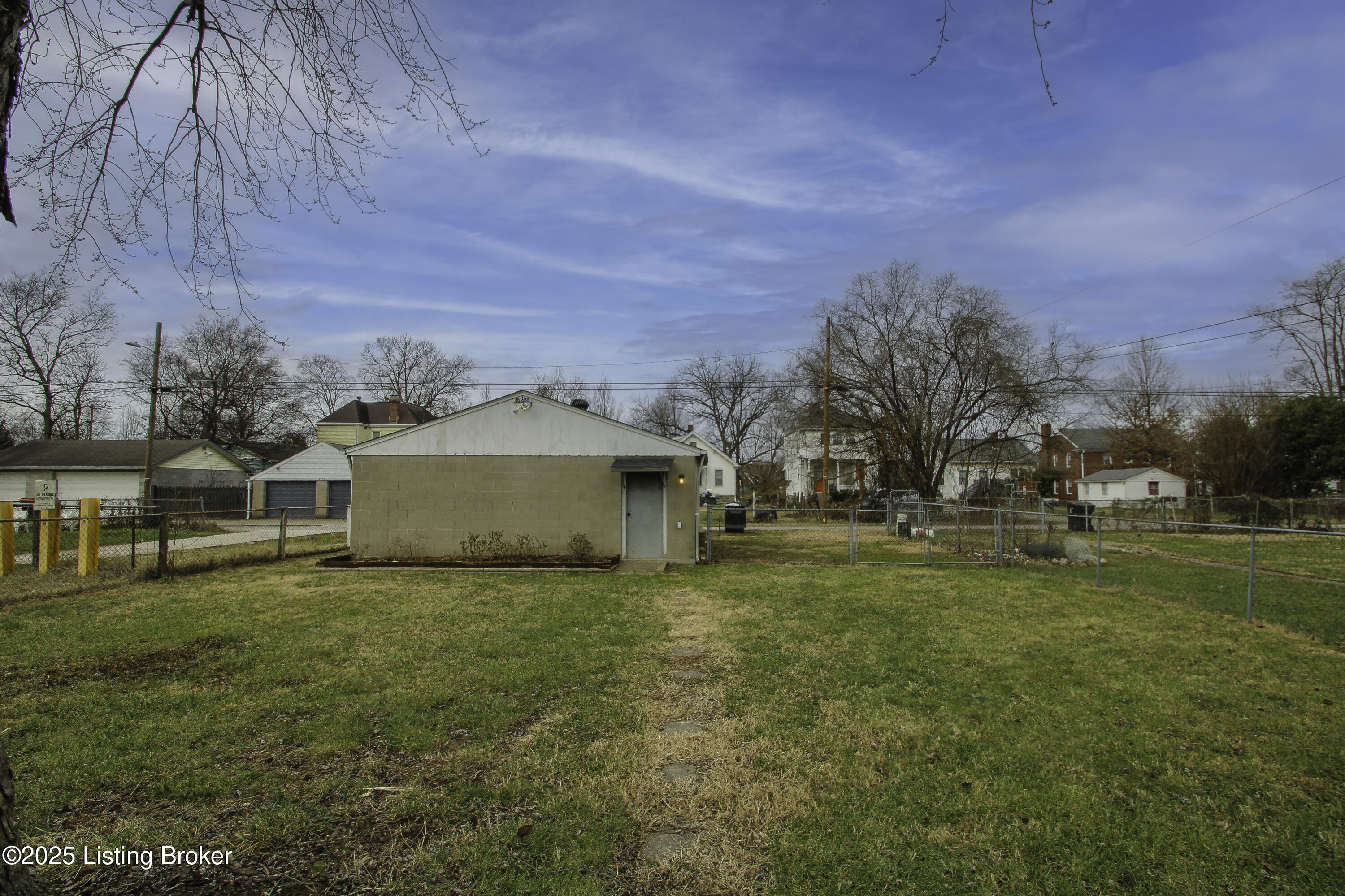 4644 S 1st St, Louisville, Kentucky image 35