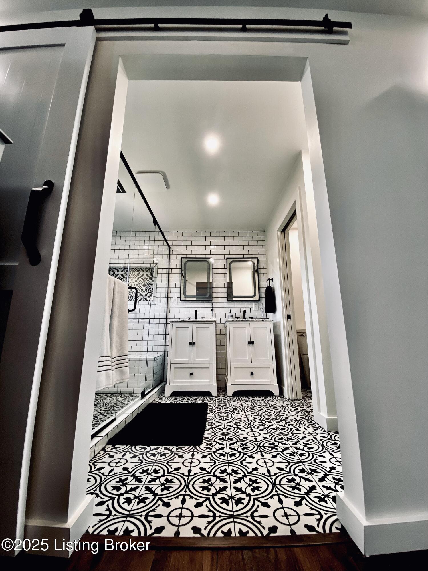 3115 Wynbrooke Cir, Louisville, Kentucky image 31