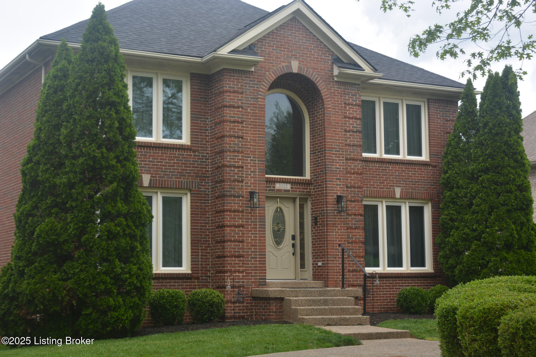 3115 Wynbrooke Cir, Louisville, Kentucky image 3