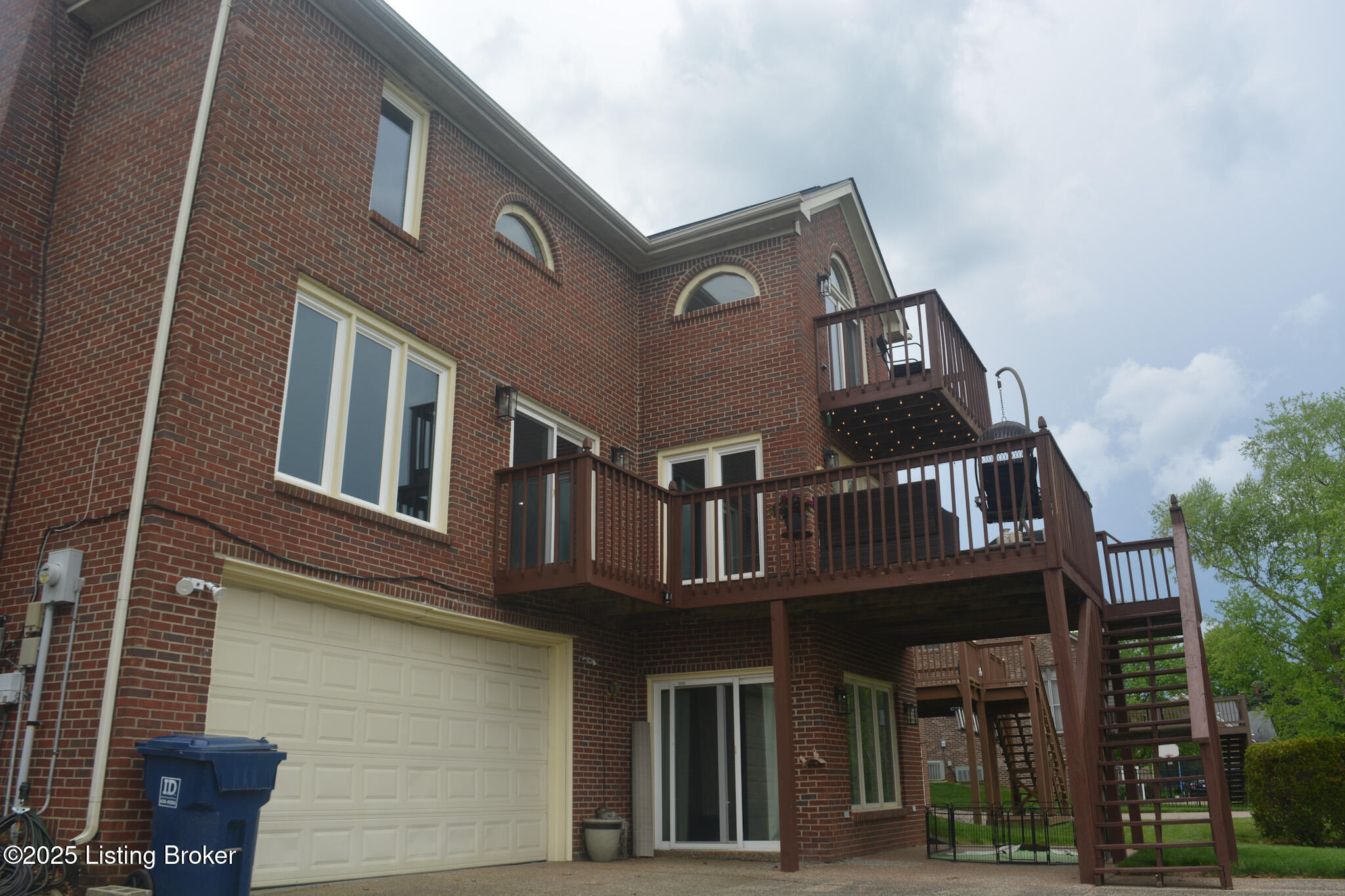 3115 Wynbrooke Cir, Louisville, Kentucky image 6
