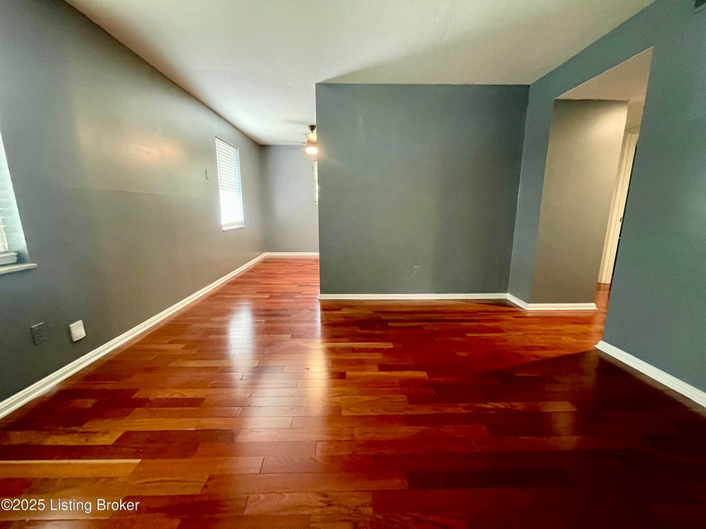 Photo of 3107 Melody Acres Ln #4, Louisville, KY 40216 (MLS # 1712965)