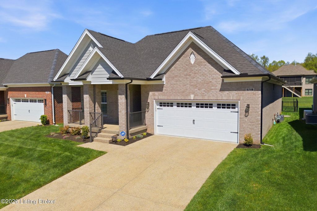 Photo of 5719 Ruby Falls Dr, Prospect, KY 40059 (MLS # 1713847)