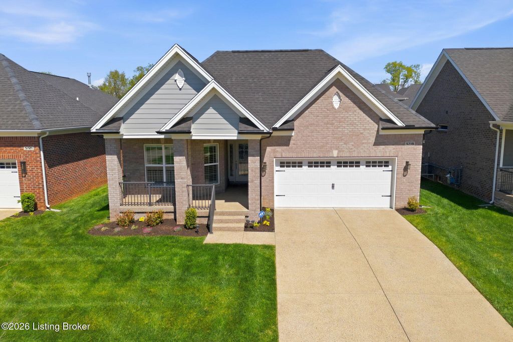 Photo of 5719 Ruby Falls Dr, Prospect, KY 40059 (MLS # 1713847)