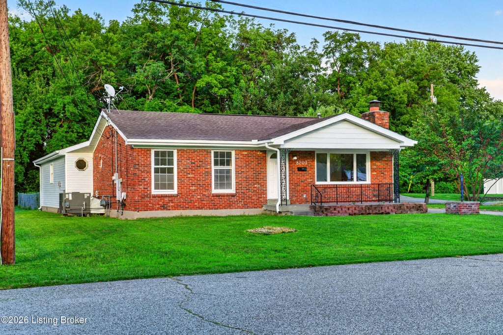 Photo of 8207 Linda Rd, Louisville, KY 40219 (MLS # 1726897)