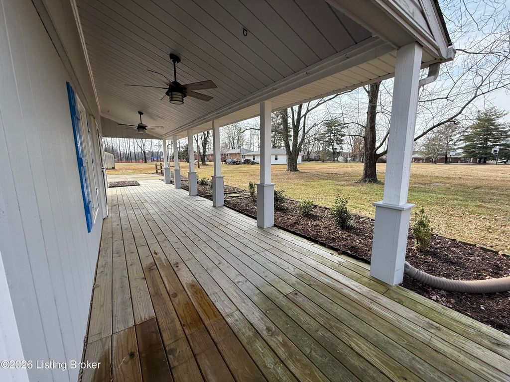 Photo of 8201 Damascus Rd, Louisville, KY 40228 (MLS # 1710509)