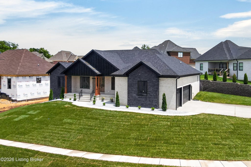 Photo of 17610 Fox Spring Way, Louisville, KY 40245 (MLS # 1720759)