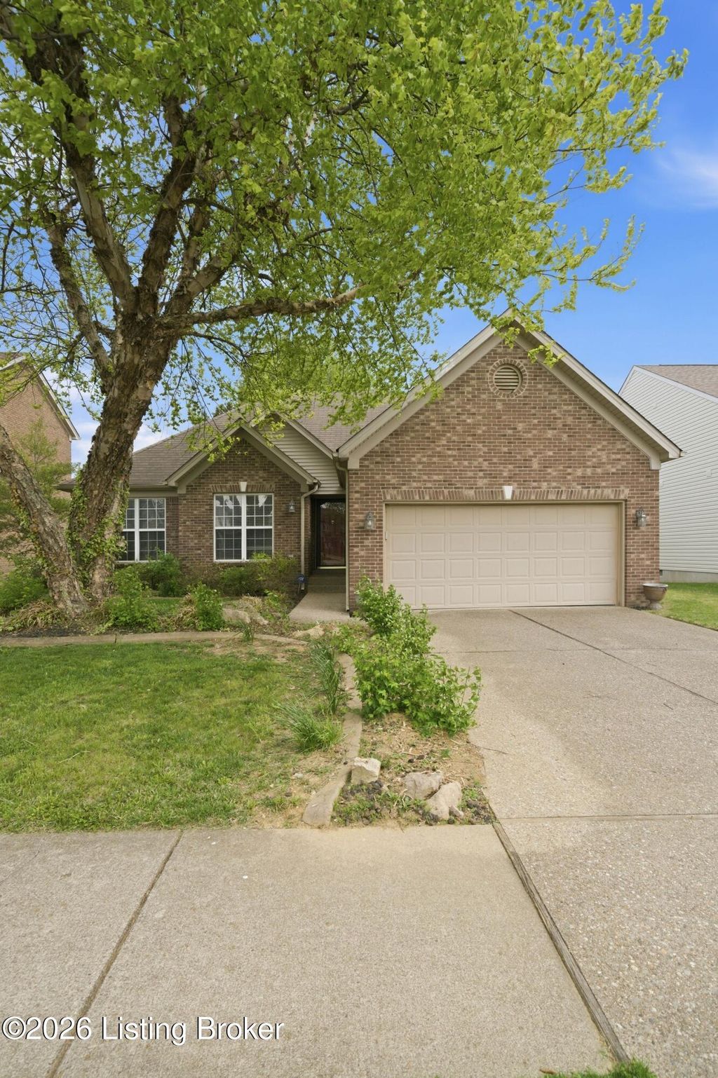 Photo of 7313 Spring Run Dr, Louisville, KY 40291 (MLS # 1716592)