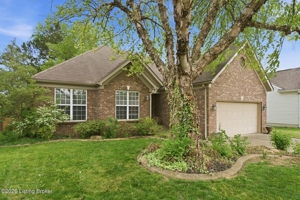 Photo of 7313 Spring Run Dr, Louisville, KY 40291 (MLS # 1716592)