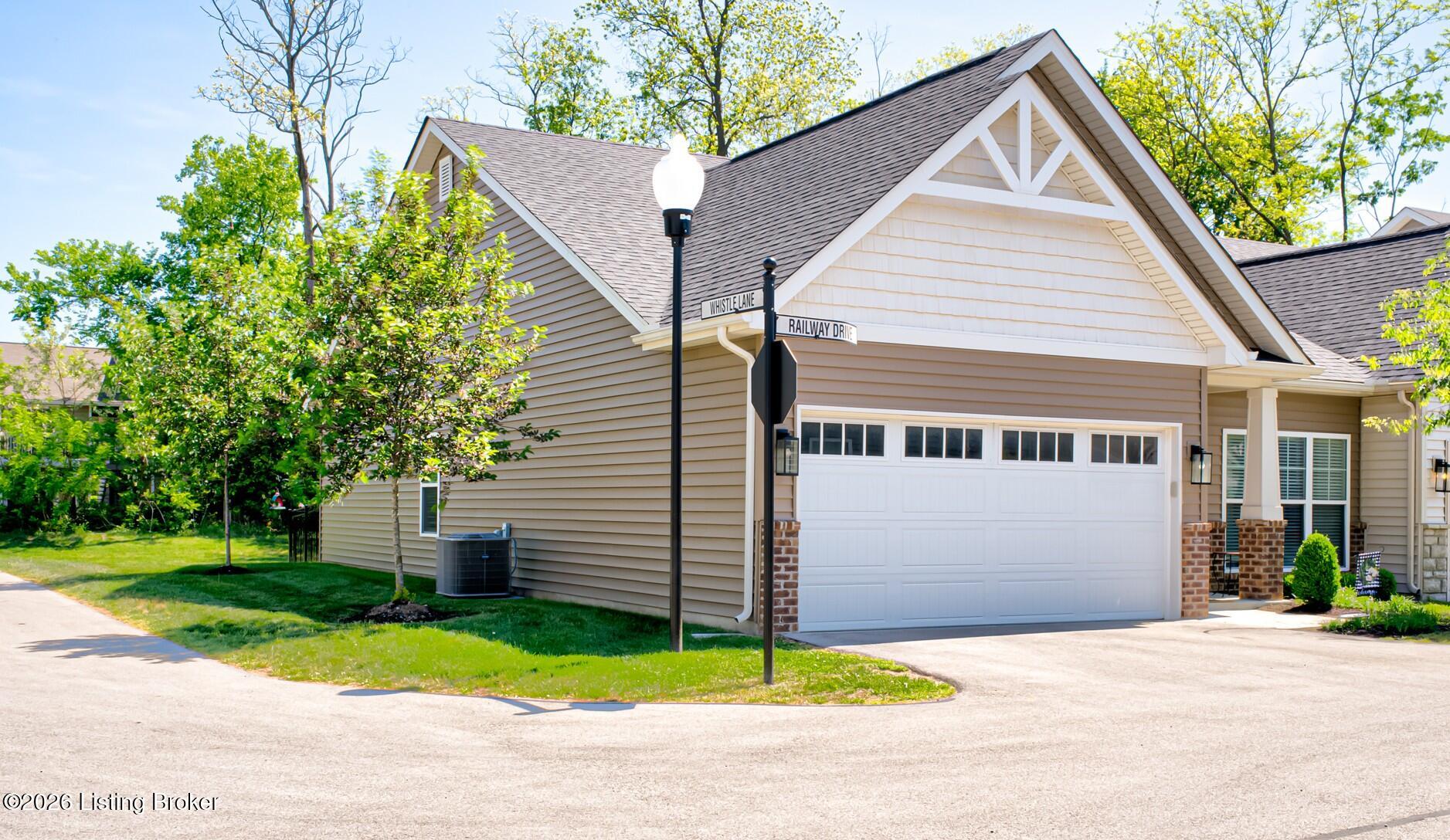 413 Railway Dr