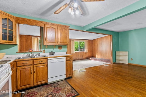 Tiny photo for 10509 Fairview Ave, Jeffersontown, KY 40299 (MLS # 1728989)