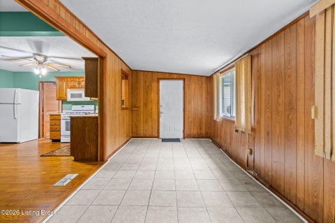 Tiny photo for 10509 Fairview Ave, Jeffersontown, KY 40299 (MLS # 1728989)