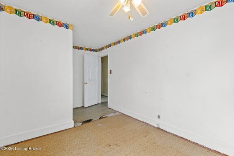 Tiny photo for 10509 Fairview Ave, Jeffersontown, KY 40299 (MLS # 1728989)