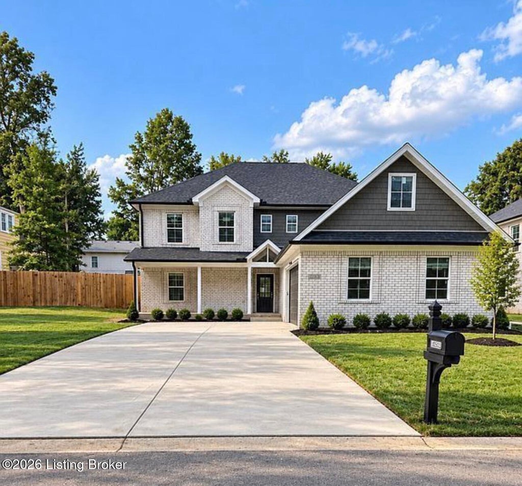 Photo of 10505 Holly Berry Dr, Louisville, KY 40299 (MLS # 1731550)