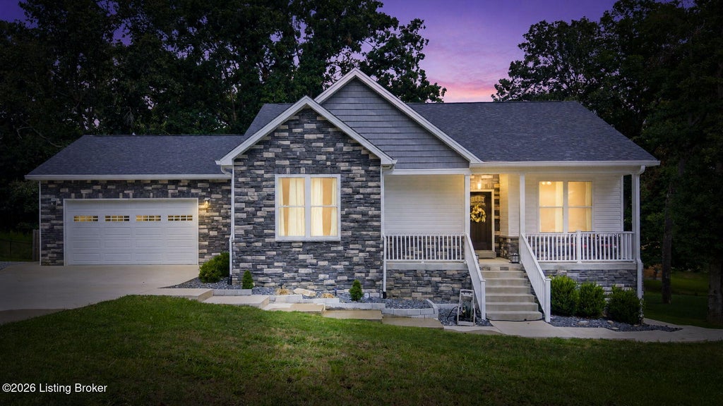 Photo of 611 Lakeshore Pkwy, Brandenburg, KY 40108 (MLS # 1728026)