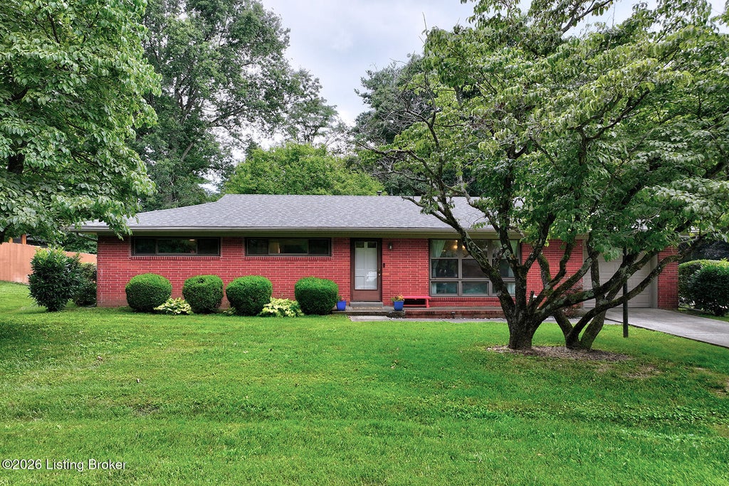 Photo of 1200 Meadowridge Trail, Goshen, KY 40026 (MLS # 1722728)