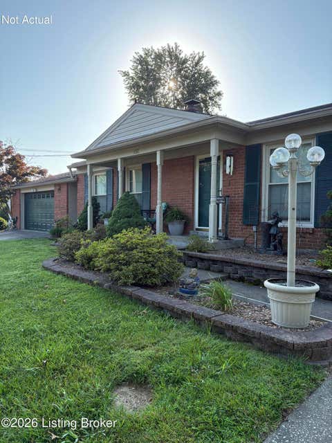 Homes For Sale - 4501 Summitt Dr<br/> Louisville, KY 40229