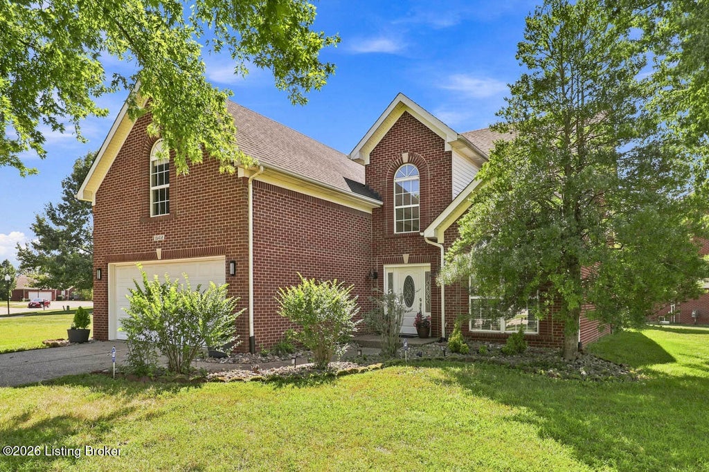 Photo of 16412 Snaffel Bit Ct, Louisville, KY 40245 (MLS # 1727716)