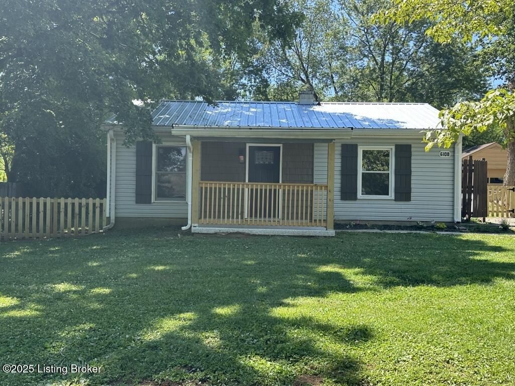 Photo of 6108 Potts Ln, Crestwood, KY 40014 (MLS # 1703154)