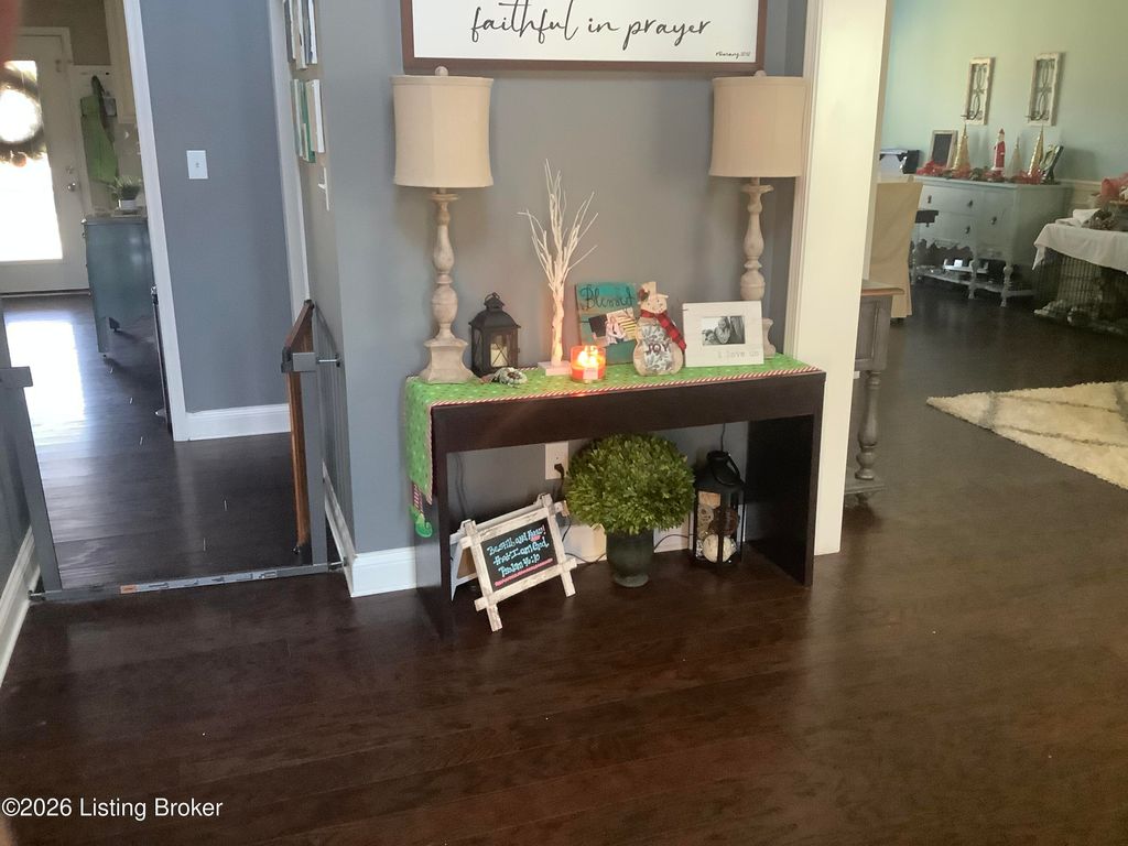 Photo of 18405 Standwick Dr, Louisville, KY 40245 (MLS # 1708191)