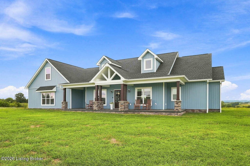 Photo of 1011 Beantown Rd, Lebanon, KY 40033 (MLS # 1731370)