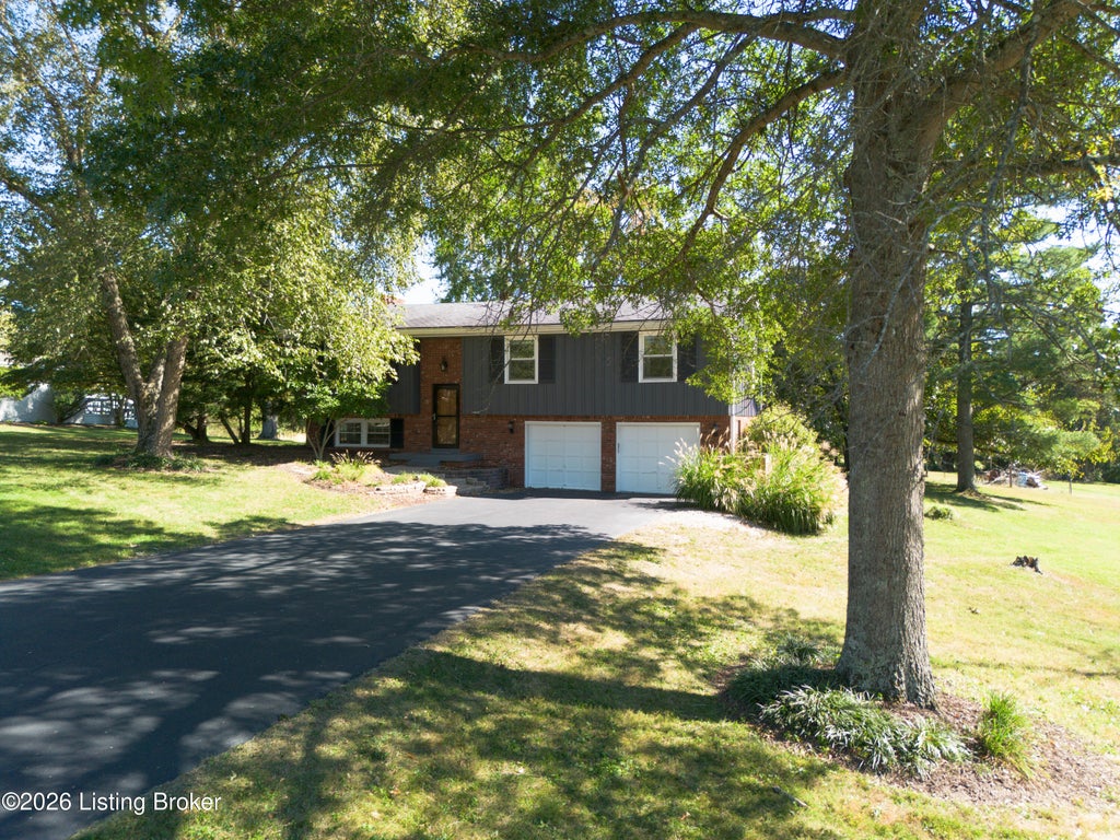 Photo of 1618 Whittaker Rd, Crestwood, KY 40014 (MLS # 1730695)