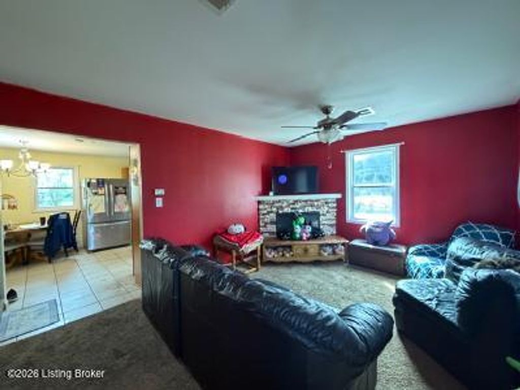 Photo of 813 Bartley Ave, Bardstown, KY 40004 (MLS # 1714473)