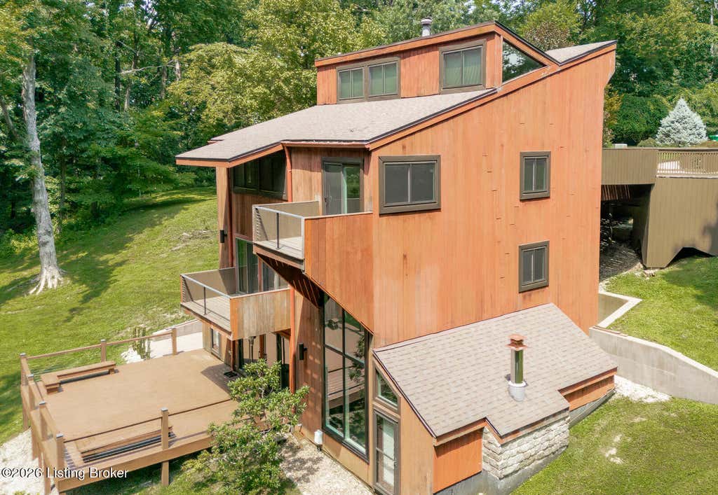 Photo of 6302 Shadow Wood Ct, Prospect, KY 40059 (MLS # 1725745)