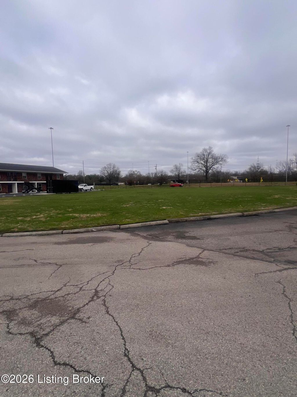 Photo of 1700 Sanders Ln, Louisville, KY 40216 (MLS # 1711712)