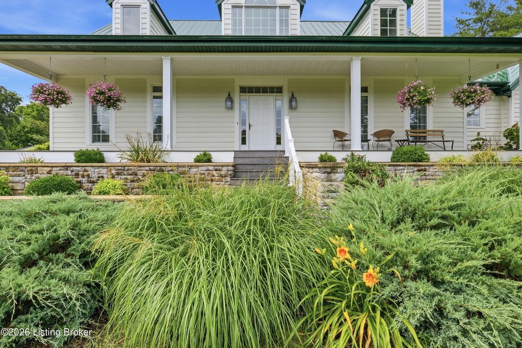 Photo of 1203 E Moody Ln, Crestwood, KY 40014 (MLS # 1722562)